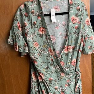 Ann Taylor Loft- Medium Wrap Top Peplum style NWT